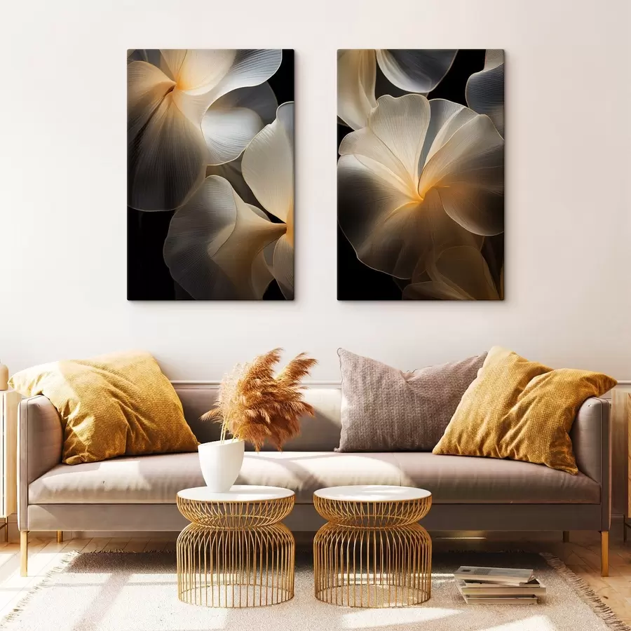 Glezna Abstrakti plūstoši caurspīdīgi ziedlapiņas ar smalkām līnijām uz tumša fona m30050