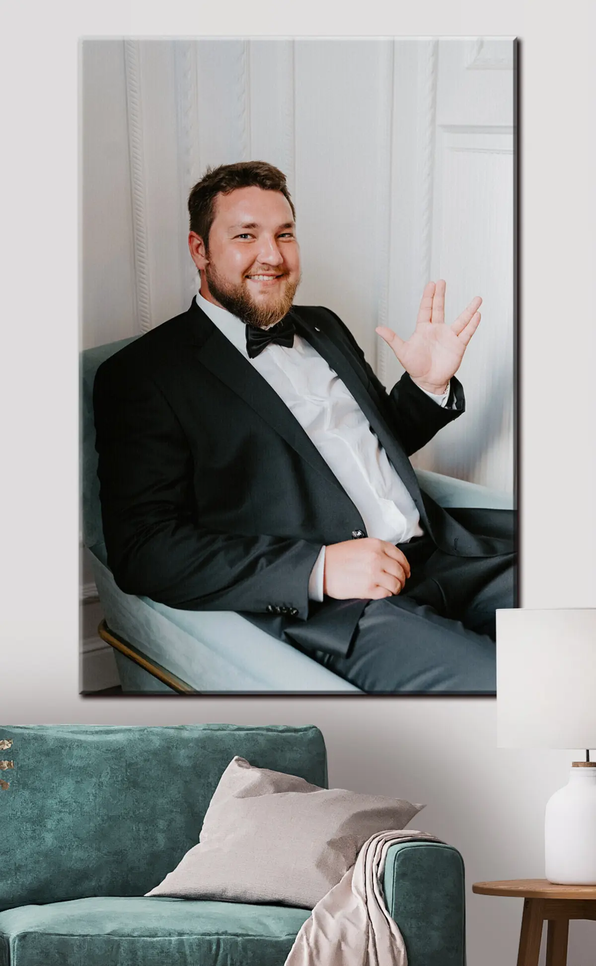 Glezna Smaids, roka un krekls s33259