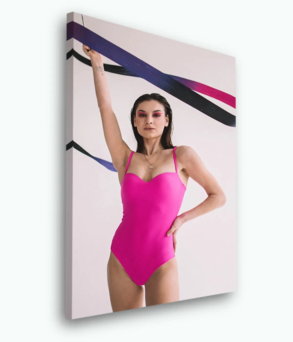 Glezna Kājas, peldkostīmi un augšstilbi s33397