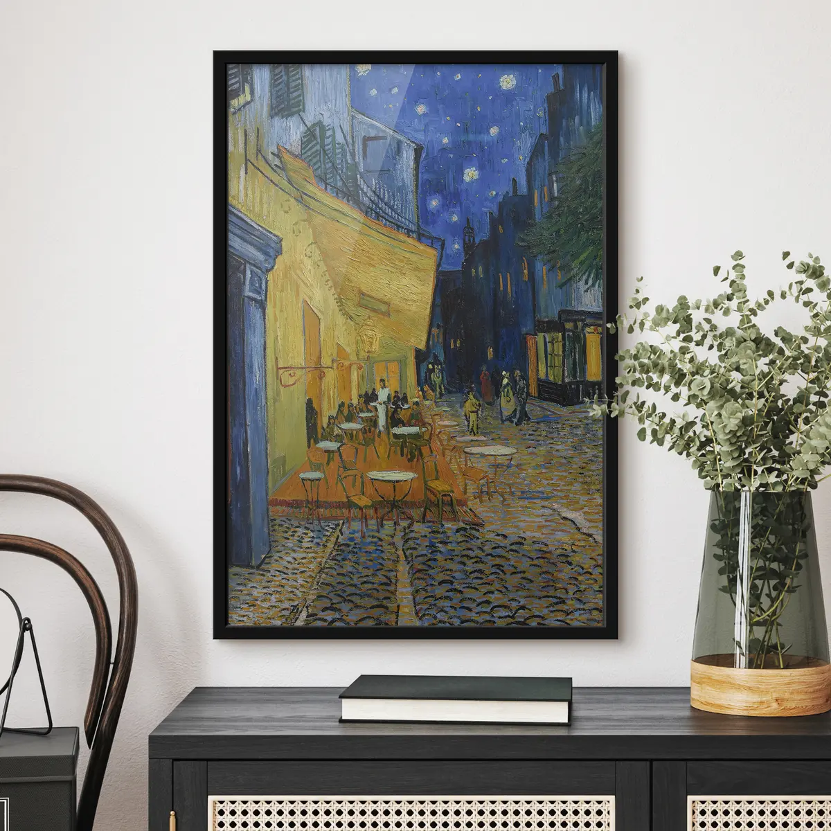 Plakāts Zvaigžņota nakts dinamiskā pilsētas dzīvē f12313